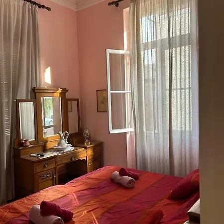 Acropolis Traditional House Apartment *